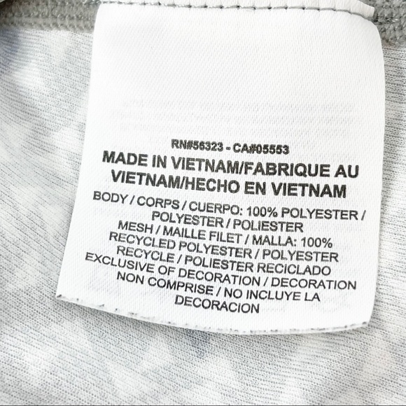 Bundle Of 2 NIKE DRI-FIT Running Tanks - Picture 7 of 13